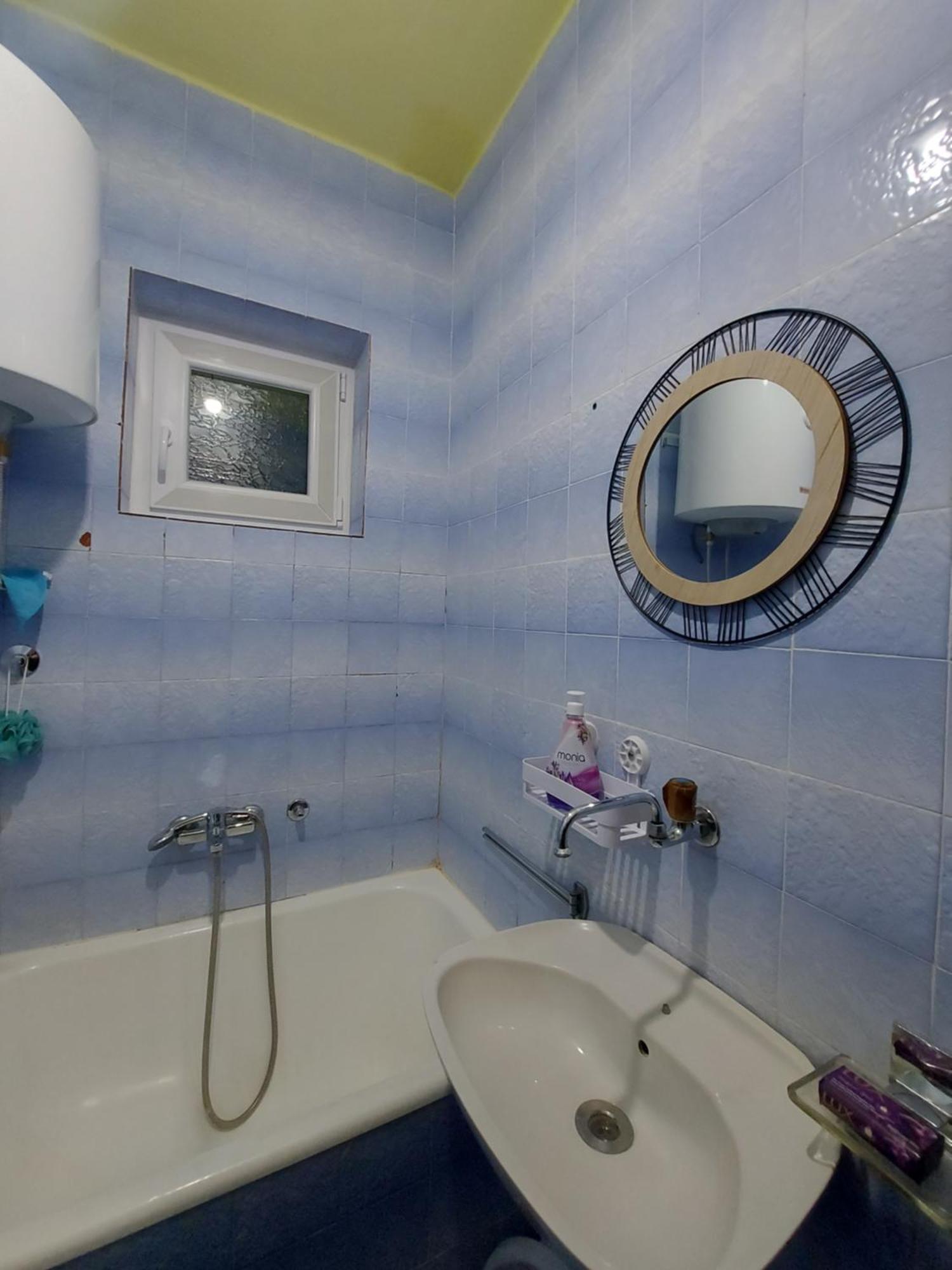טיווט Barcelona Apartments מראה חיצוני תמונה