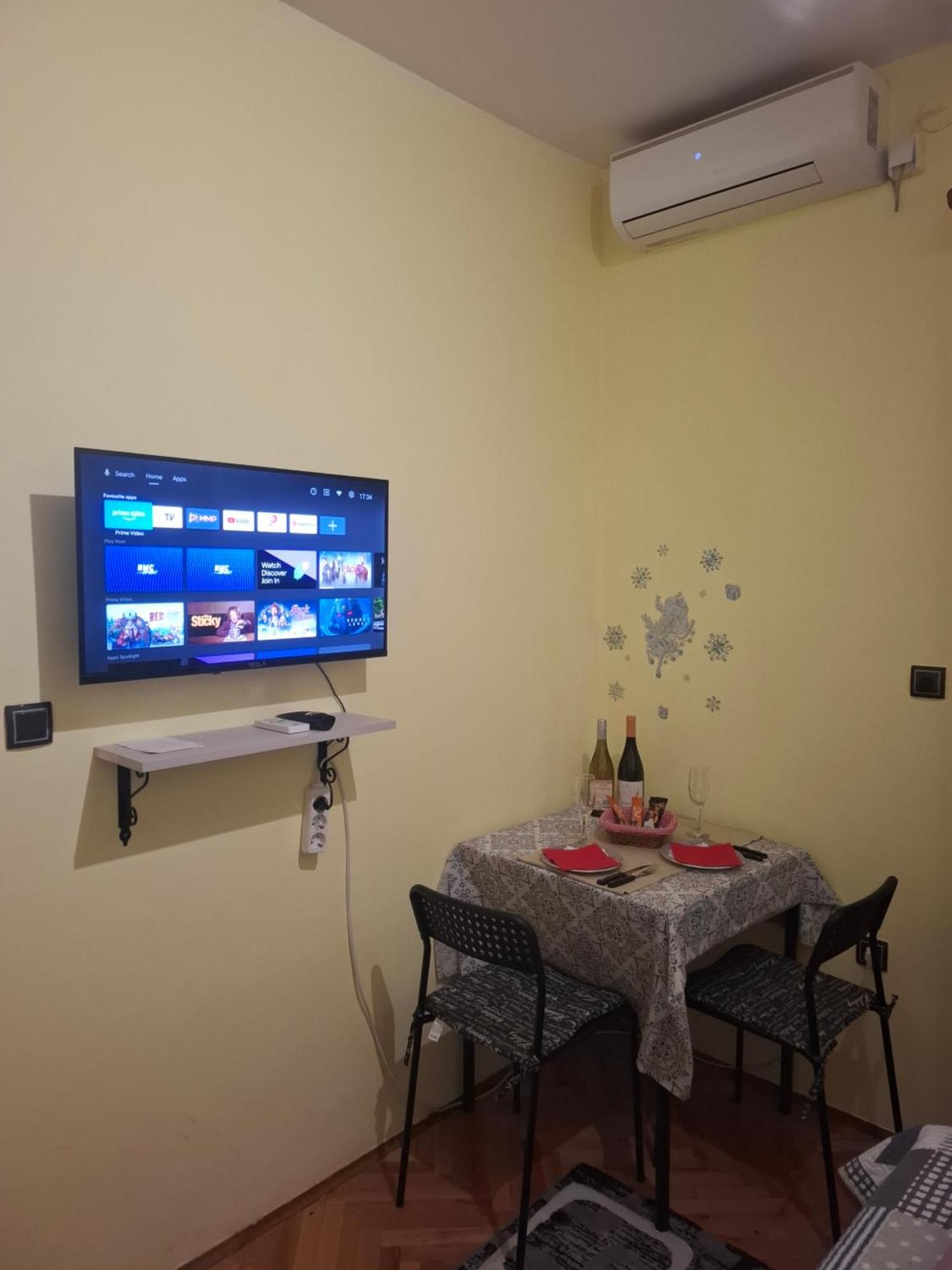 טיווט Barcelona Apartments מראה חיצוני תמונה